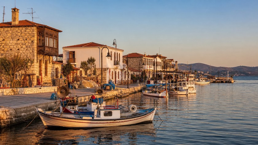 Eski Foça Limanı