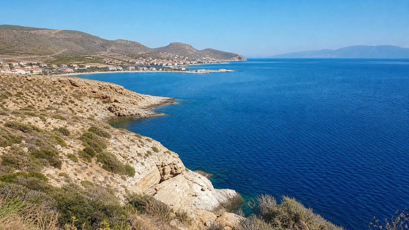 Karaburun Gezilecek Yerler: Koylar, Köyler, Seyir Durakları ve Sakin Rota