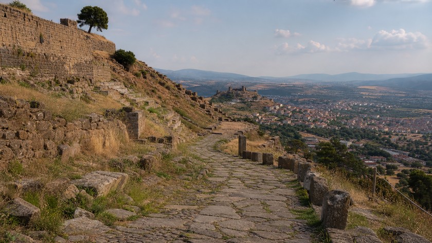 Bergama tarihi rota atmosferi ve antik taş dokusu