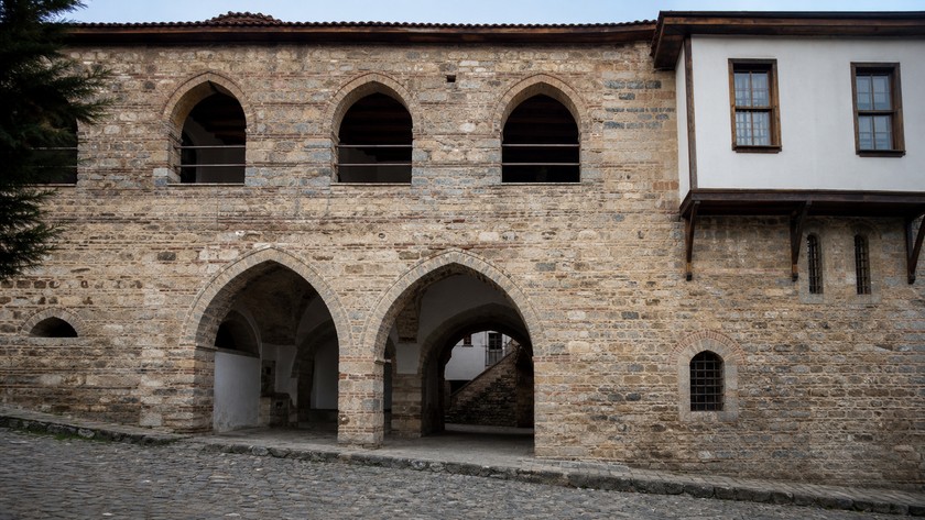 Bayındır Eski Tekel Hanı Rehberi: Öşür Hanı, Kent Müzesi ve Tarih Notları