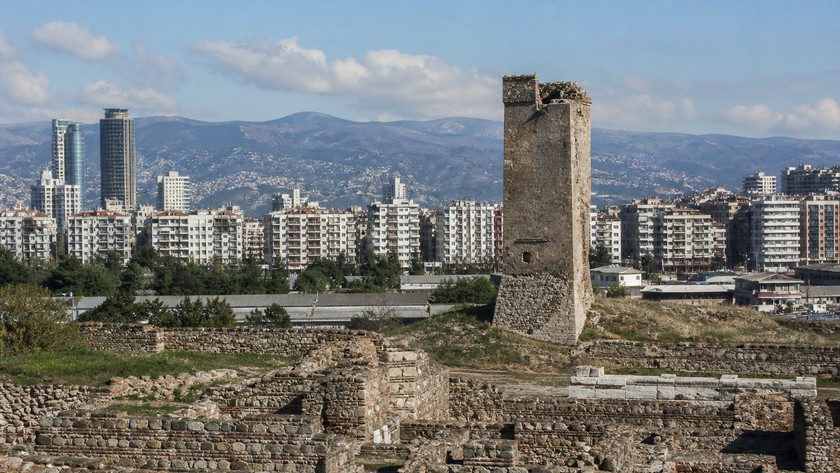 Bayraklı Smyrna tarih rotası