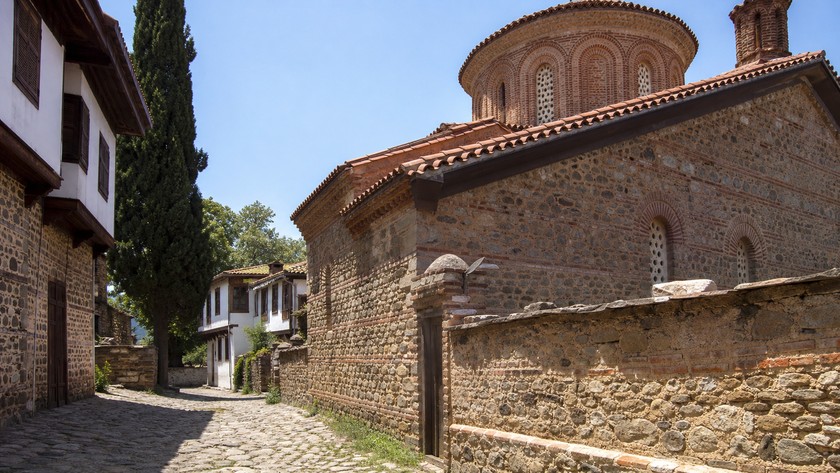 Birgi tarihî yapıları