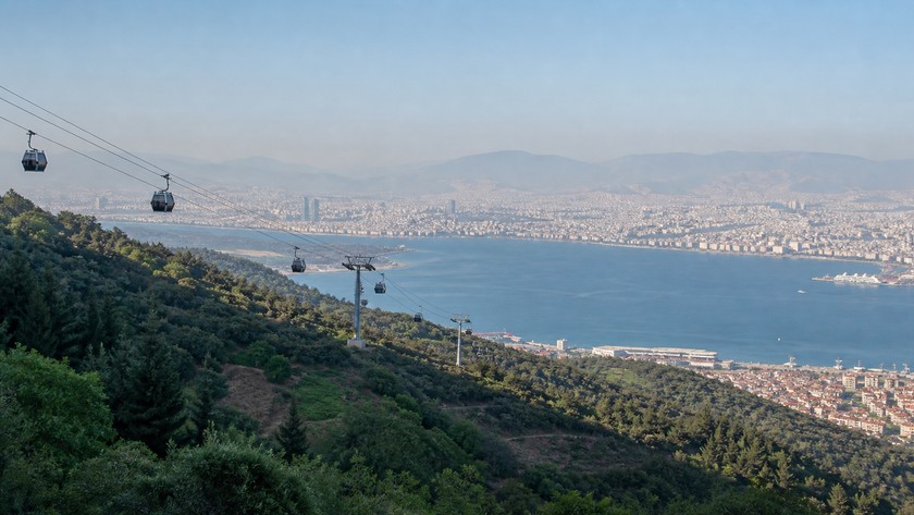 İzmir Teleferik kabinleri