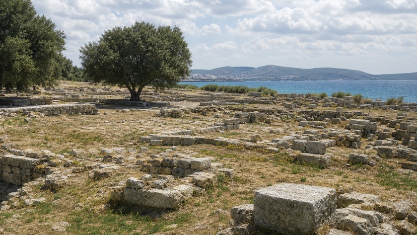 Klazomenai Antik Kenti Rehberi: Urla'da Tarih ve Zeytinyağı Mirası