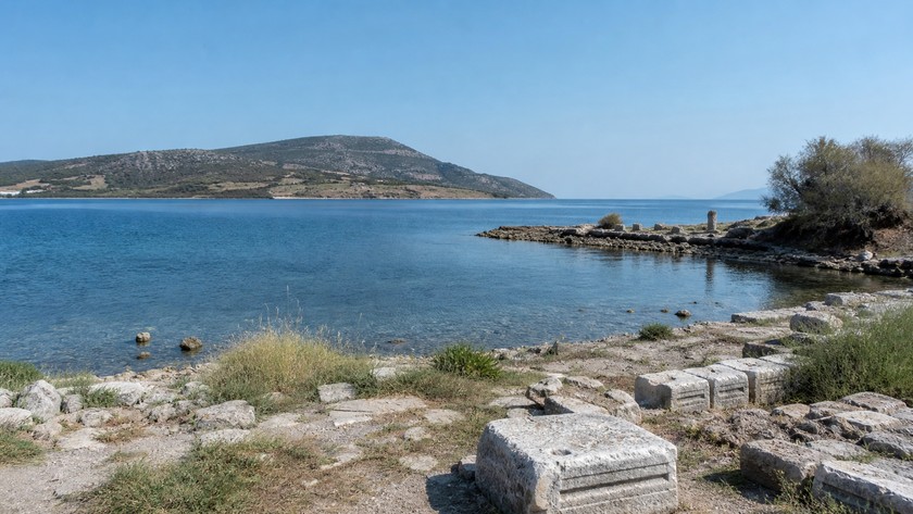 Kyme Antik Kenti kalıntıları
